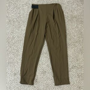 Aday Pants Women's Size M Olive Green Pull On Stretch Trouser Travel Turn It Up